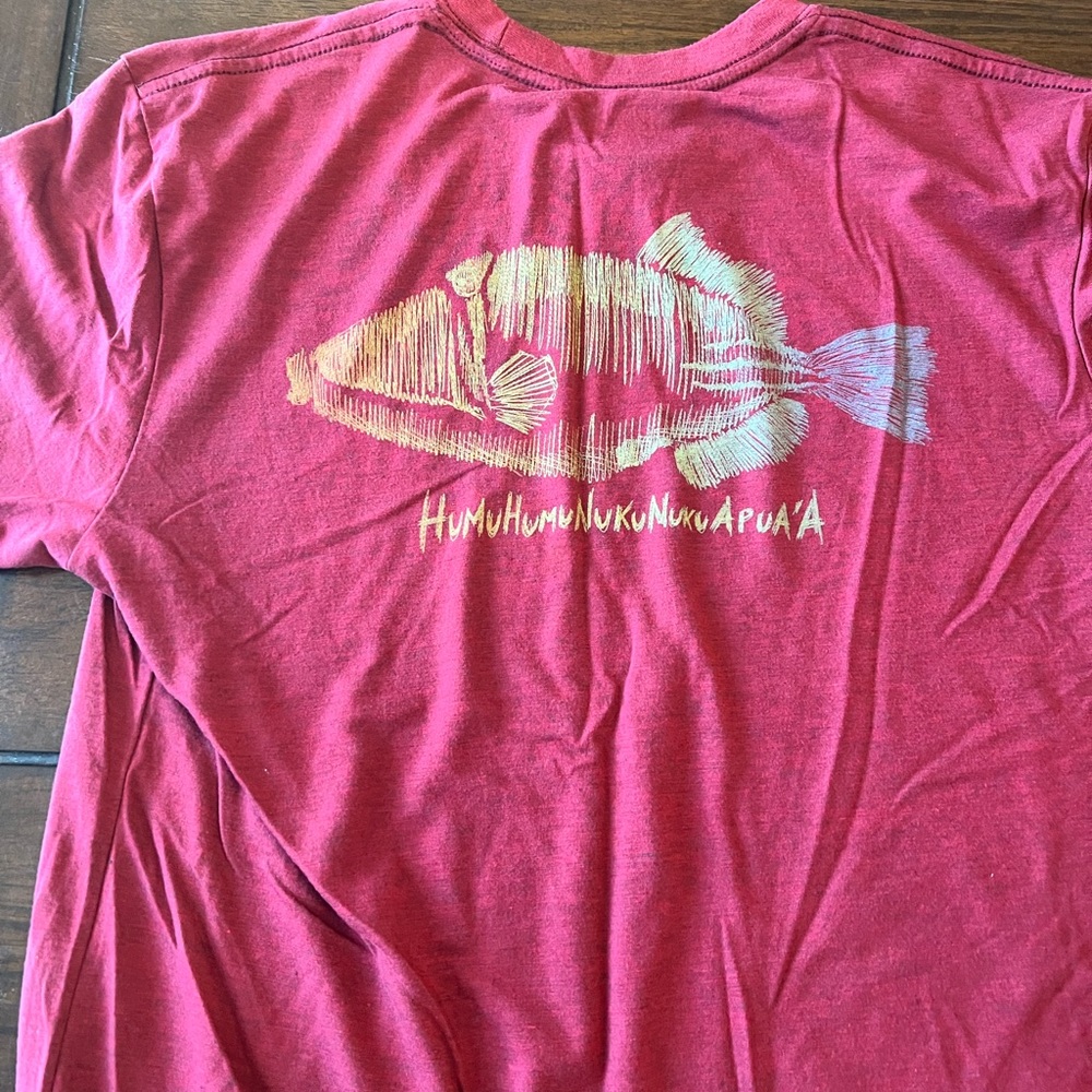 Red Maui Cariloha bamboo fabric tshirt size adult medium - Picture 5 of 5
